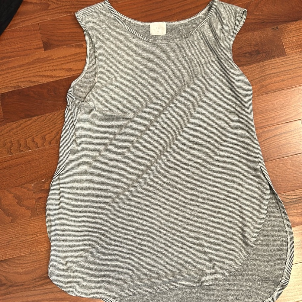 T la Anthropologie tunic tank